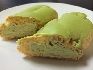 Matcha Eclair - Japanese Desserts
