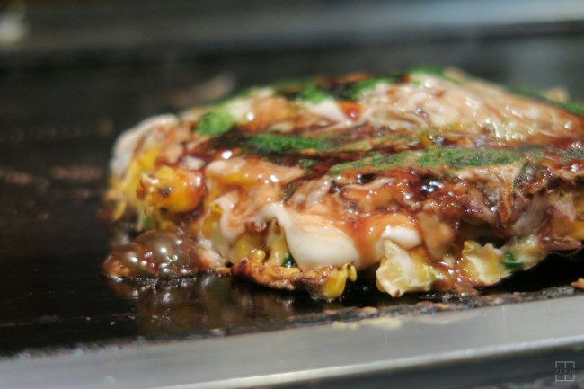 Mizunoyaki from Mizuno. Dotonburi, Osaka, Japan. (Okonomiyaki)