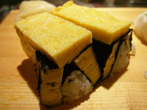 sushi @ sushizanmai (tsukiji) by jetalone
