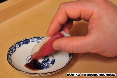 The Proper Way To Eat Nigiri Sushi Pogogi Japanese Food