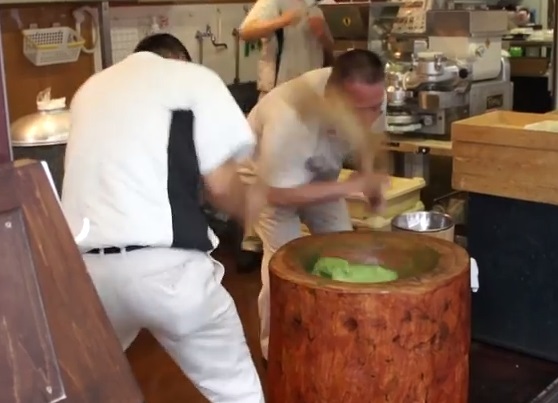 mochi pounding