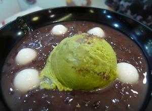 Adzuki Beans with green tea ice cream